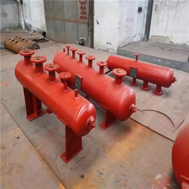 衡山分集水器安装高度